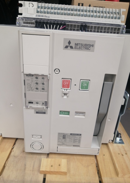 ACB MITSUBISHI 3P 2000A 85kA/100kA loại cố định ( AE2000-SW )