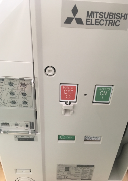 ACB MITSUBISHI 3P 4000A 85kA/100kA loại cố định ( AE4000-SWA )