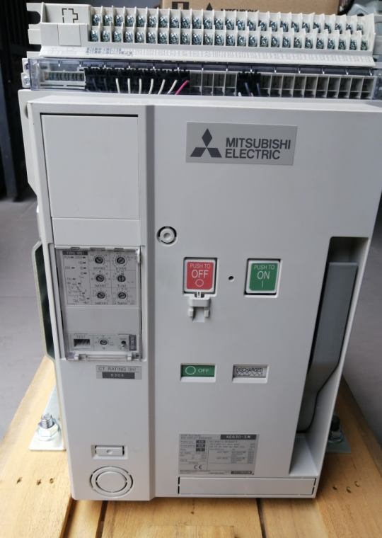 ACB MITSUBISHI 3P 630A 65kA loại cố định ( AE630-SW )