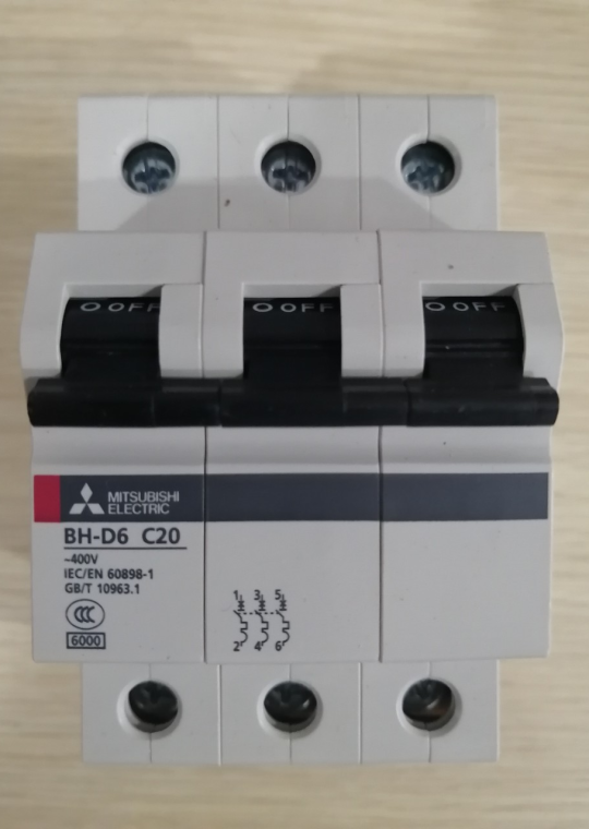MCB MITSUBISHI 3P 20A 6kA ( BH-D6 )