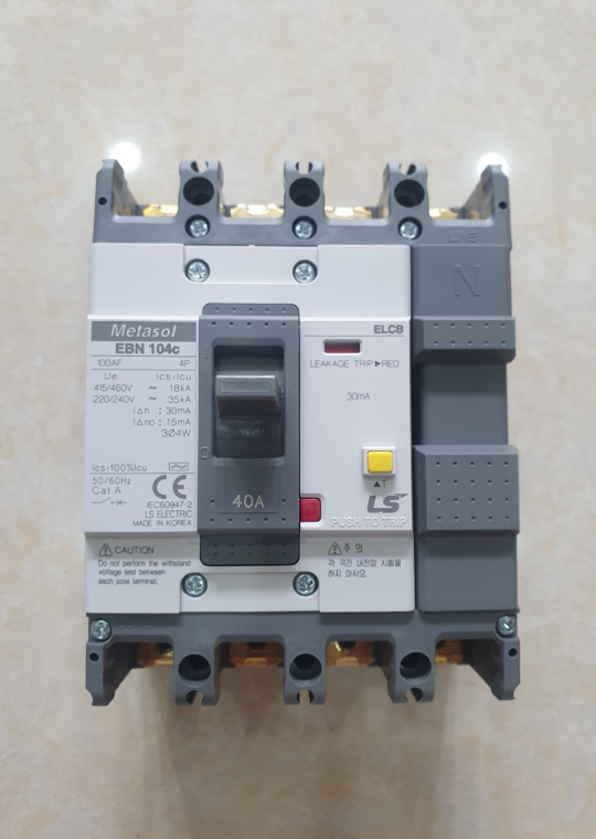 ELCB LS 4P 40A 18kA 30mA hoặc 1.2.500mA ( EBN104c )