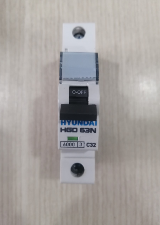 MCB HYUNDAI 1P 32A 6kA ( HGD63N )