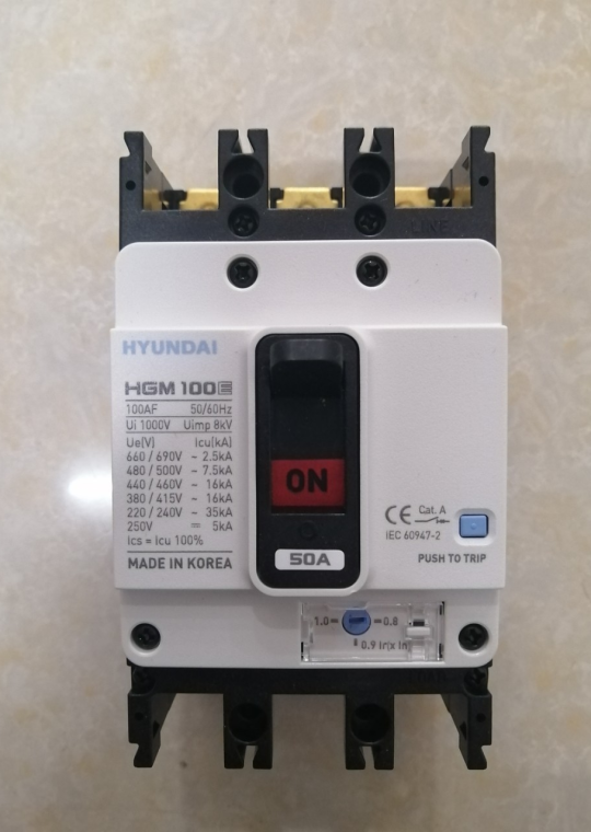 MCCB HYUNDAI 3P 50A 16kA ( HGM100E-F )