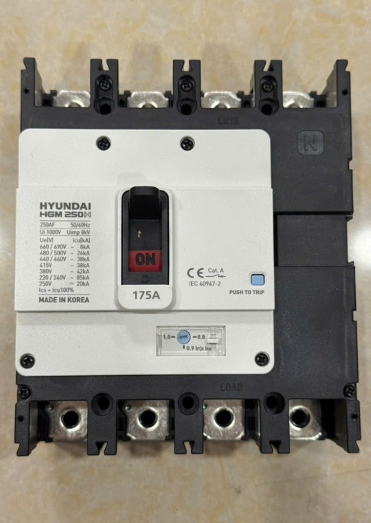 MCCB HYUNDAI 4P 175A 38kA ( HGM250H-F )