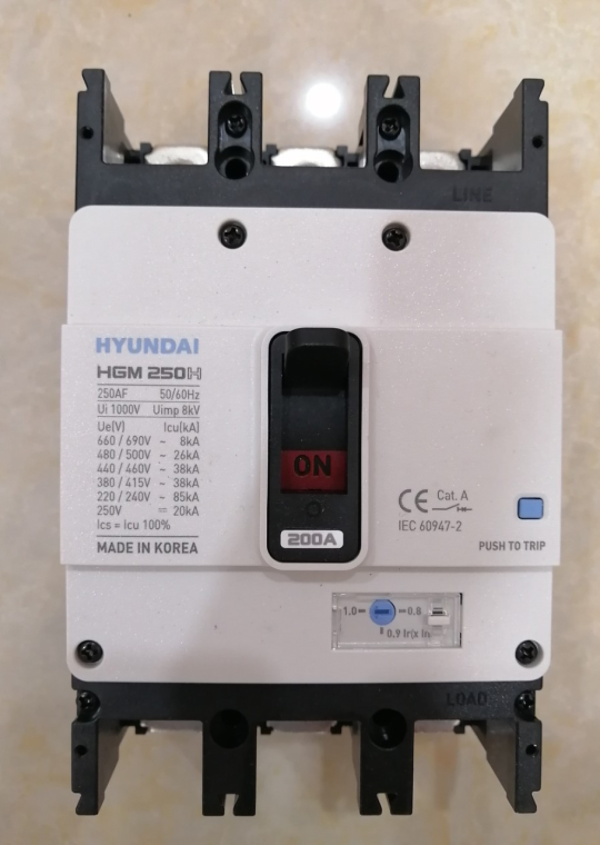 MCCB HYUNDAI 3P 200A 38kA ( HGM250H-F )