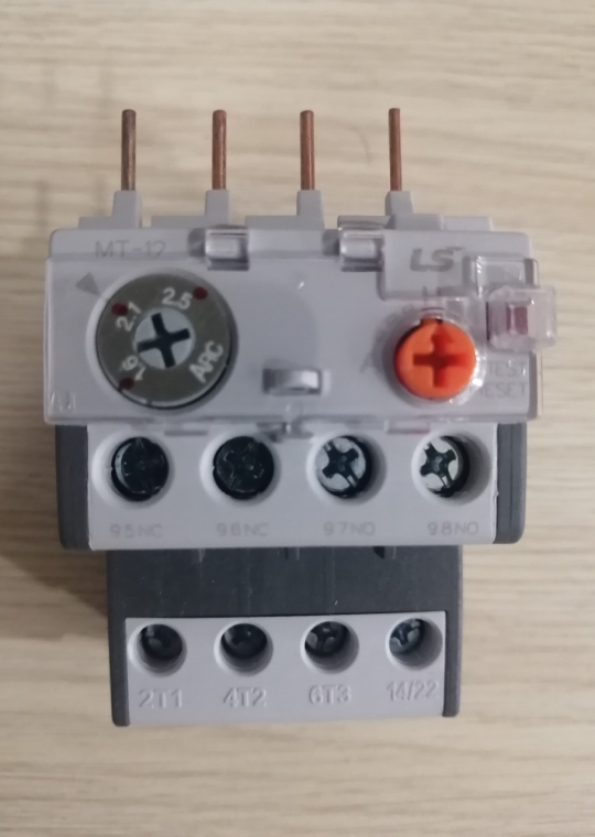 Rơ le nhiệt LS 3P 1.6-2.5A ( MT-12 )