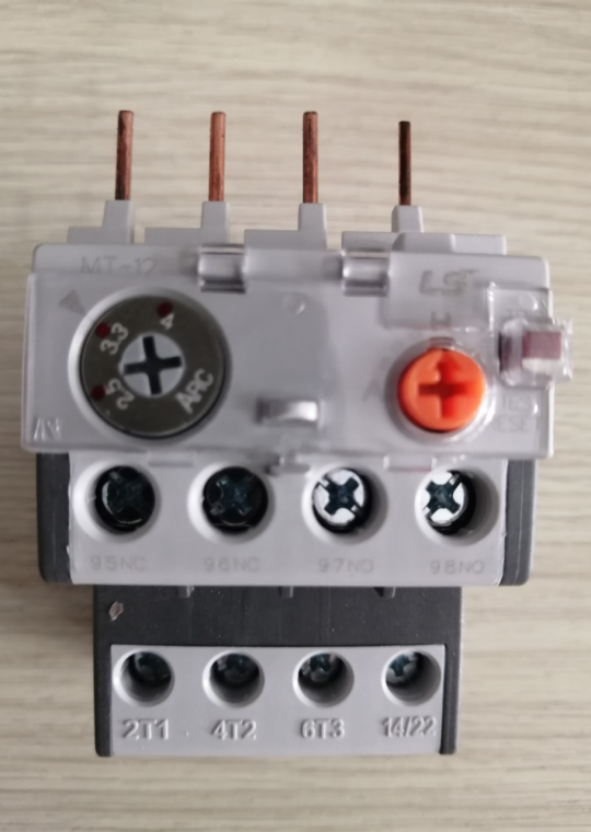 Rơ le nhiệt LS 3P 2.5-4A ( MT-12 )