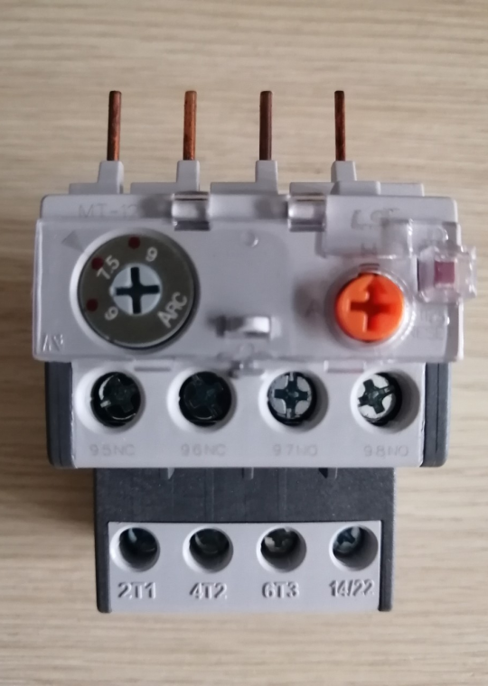 Rơ le nhiệt LS 3P 6-9A ( MT-32 )