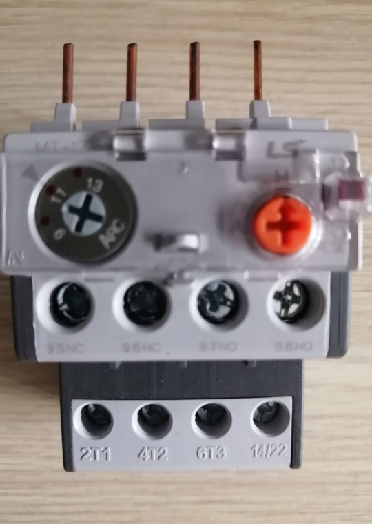 Rơ le nhiệt LS 3P 9-13A ( MT-12 )