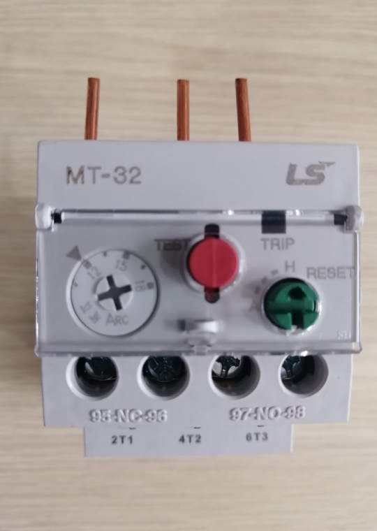 Rơ le nhiệt LS 3P 12-18A ( MT-32 )