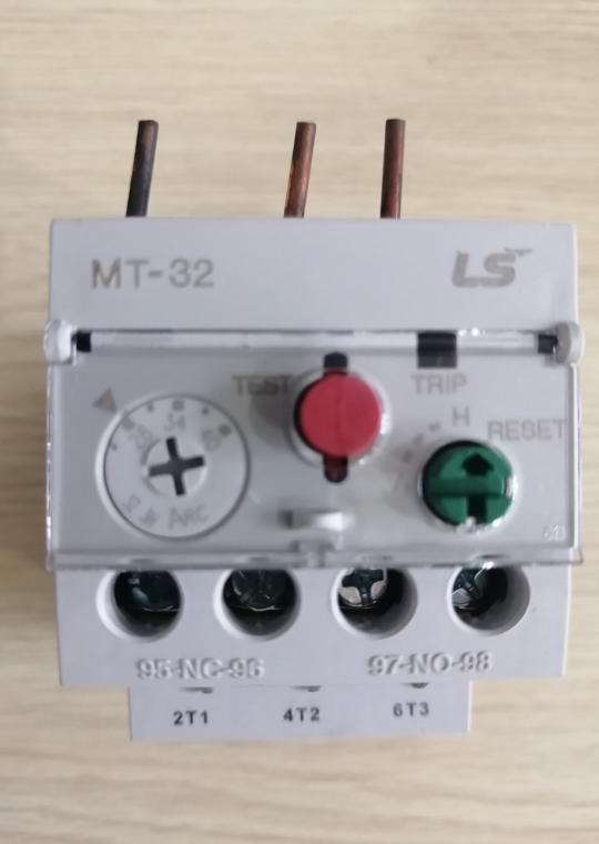Rơ le nhiệt LS 3P 28-40A ( MT-32 )