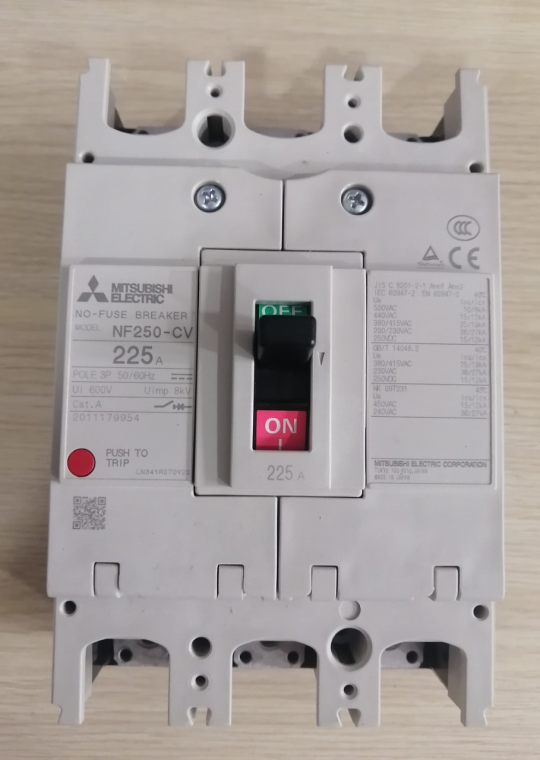 MCCB MITSUBISHI 3P 225A 25kA ( NF250-CV )