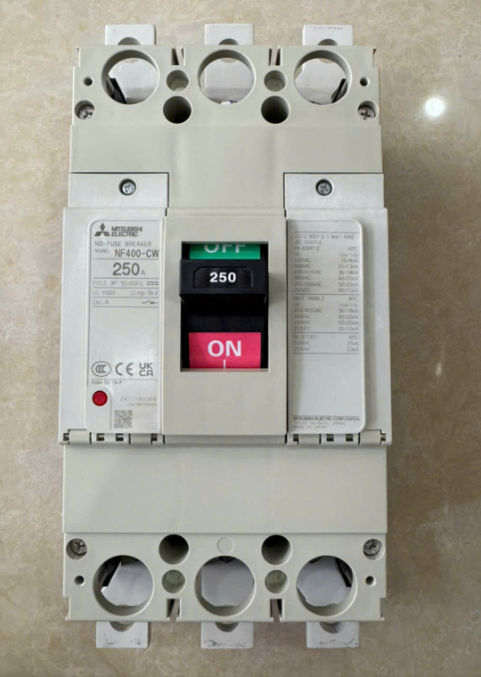 MCCB MITSUBISHI 3P 250A 36kA ( NF400-CW )