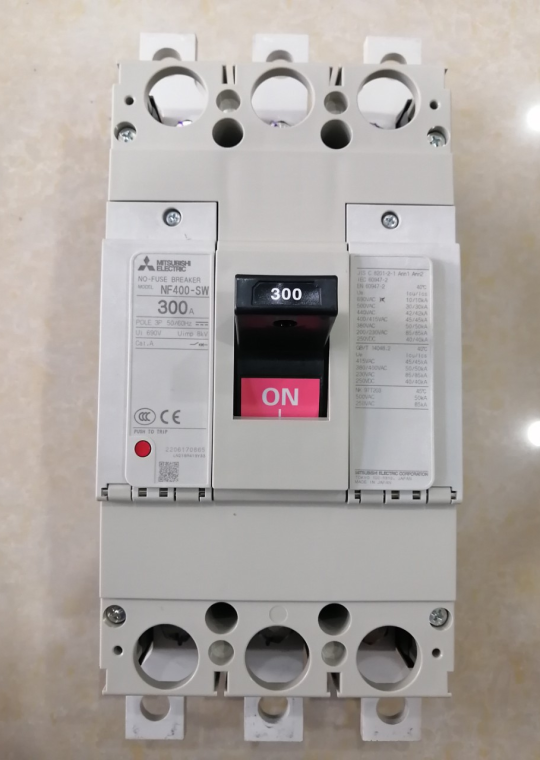 MCCB MITSUBISHI 3P 400A 45kA ( NF400-SW )