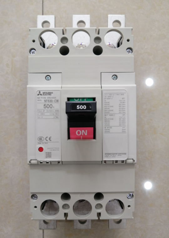 MCCB MITSUBISHI 3P 500A 36kA ( NF630-CW )