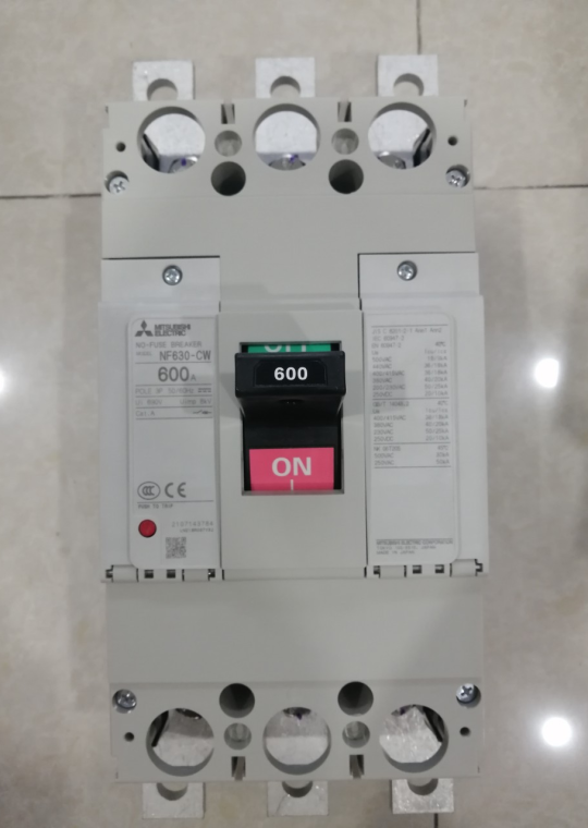 MCCB MITSUBISHI 3P 600A 36kA ( NF630-CW )