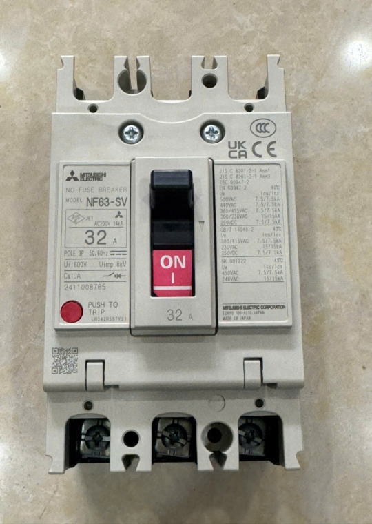 MCCB MITSUBISHI 3P 32A 7.5kA ( NF63-SV )