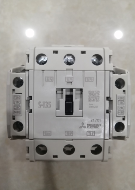 CONTACTOR MITSUBISHI 3P 40A ( S-T35 )