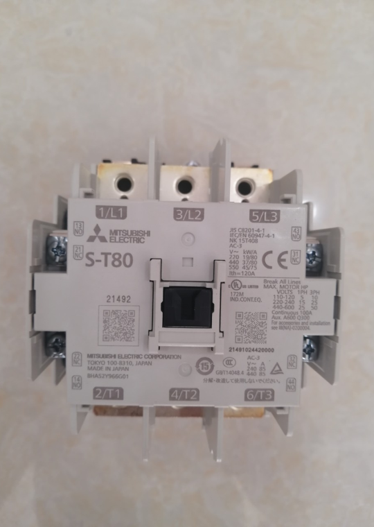 CONTACTOR MITSUBISHI 3P 85A ( S-T80 )