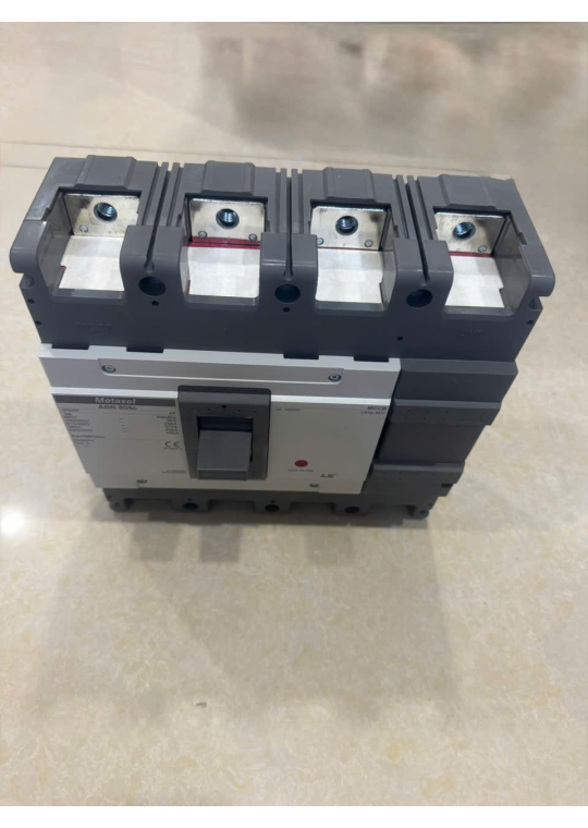 MCCB LS 4P 630A 45kA ( ABN804c )