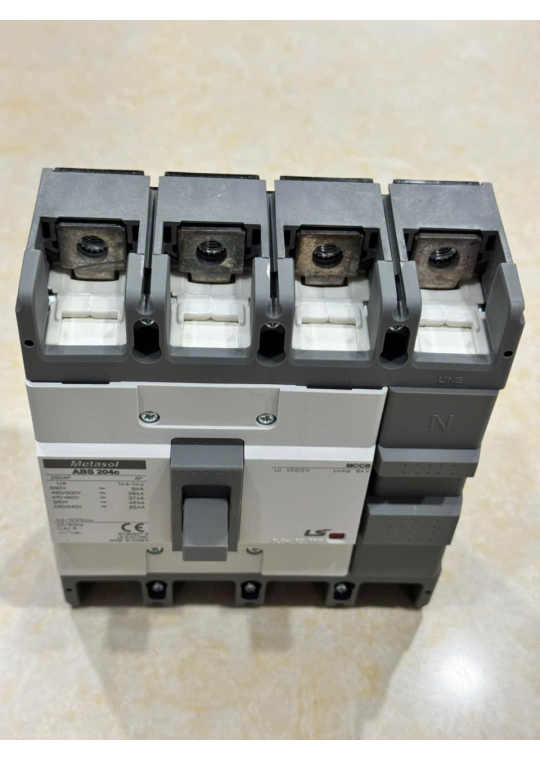 MCCB LS 4P 225A 42kA ( ABS204c )