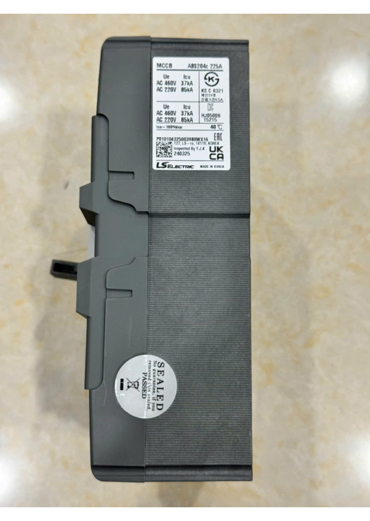 MCCB LS 4P 225A 42kA ( ABS204c )