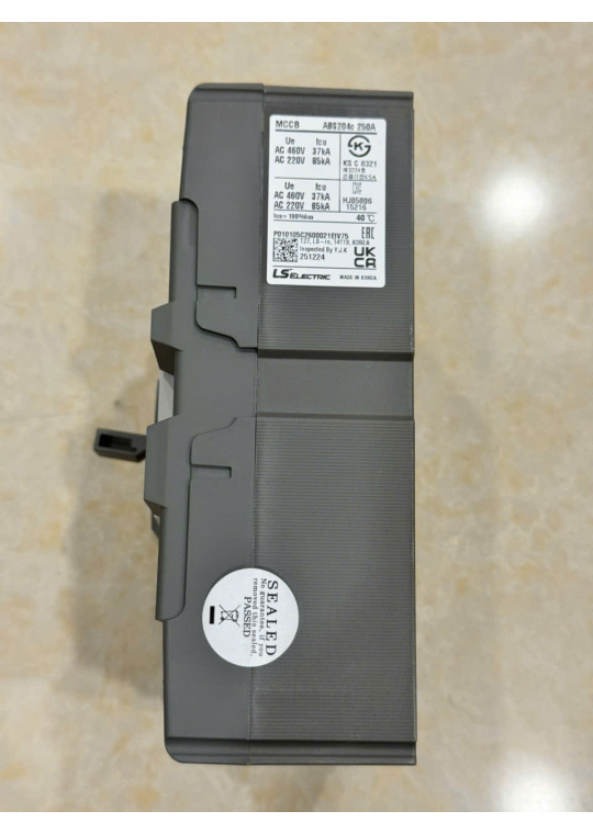 MCCB LS 4P 250A 42kA ( ABS204c )