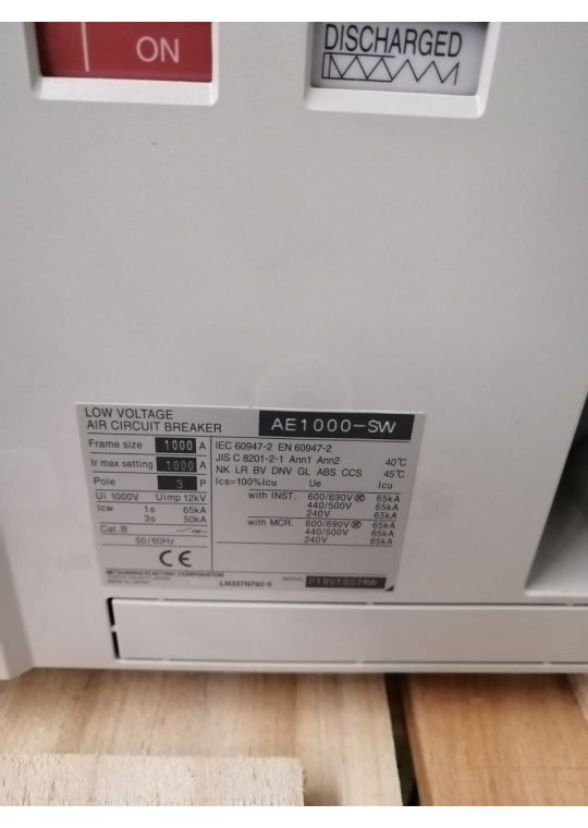 ACB MITSUBISHI 3P 1000A 65kA loại cố định ( AE1000-SW )
