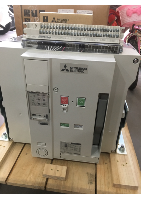 ACB MITSUBISHI 3P 2500A 85kA/100kA loại cố định ( AE2500-SW )