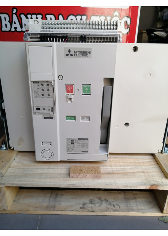 ACB MITSUBISHI 4P 3200A 85kA/100kA loại cố định ( AE3200-SW ) 