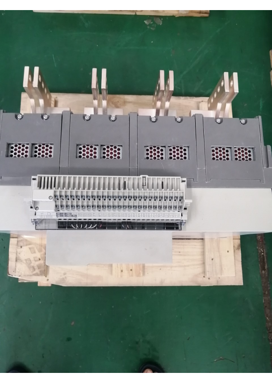 ACB MITSUBISHI 4P 4000A 85kA/100kA loại cố định ( AE4000-SWA )