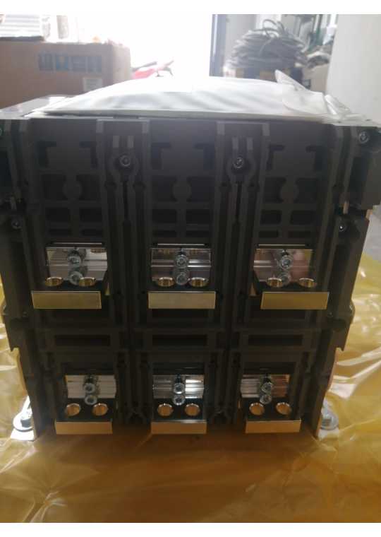 ACB LS 3P 1600A 65kA loại cố định có kèm phụ kiện ( AN-16D3-16H AH6 )