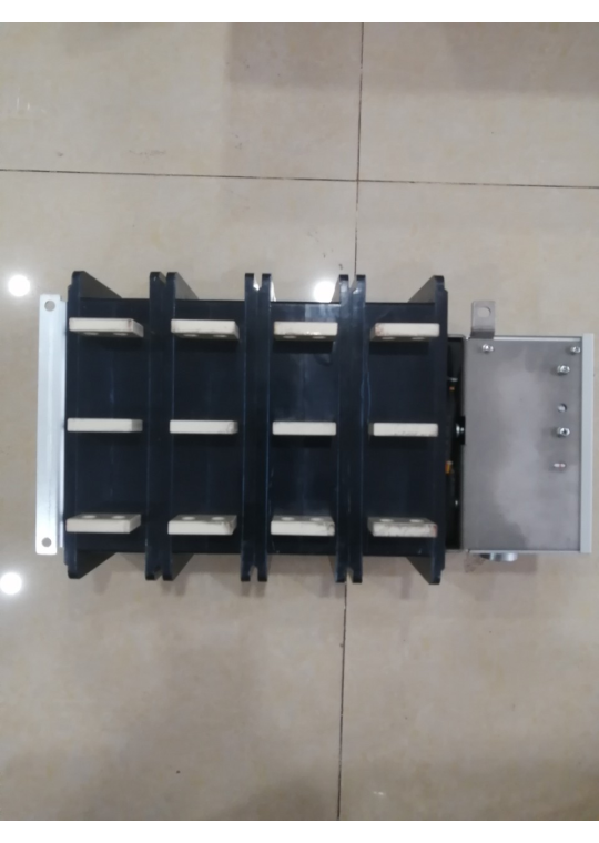  Bộ chuyển nguồn ATS VITZRO VAT-610WN 4P 1000A ( B60100WN )