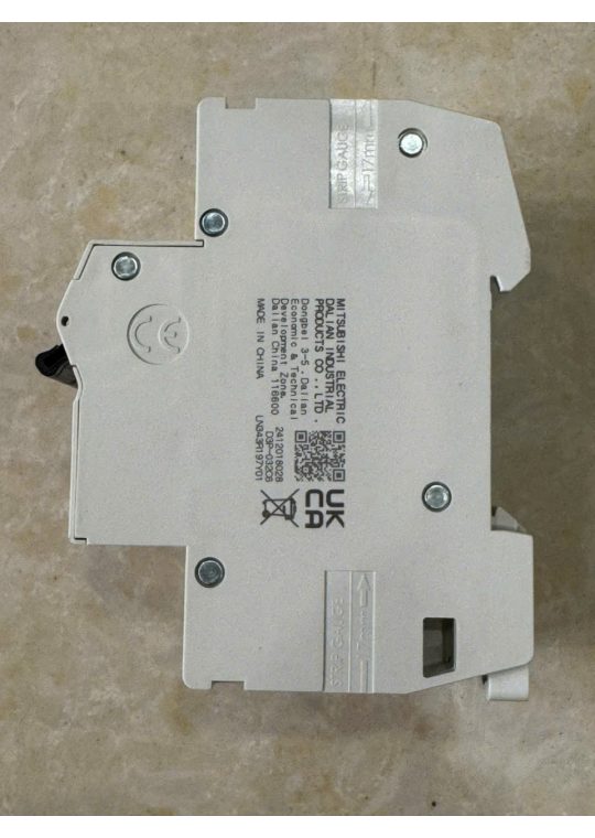 MCB MITSUBISHI 3P 32A 6kA ( BH-D6 )