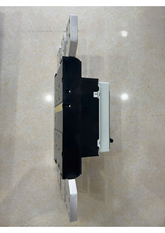 MCCB SHIHLIN 3P 1600A 70kA chỉnh dòng điện tử 0.4~1.0*In ( BMA1600-RED )