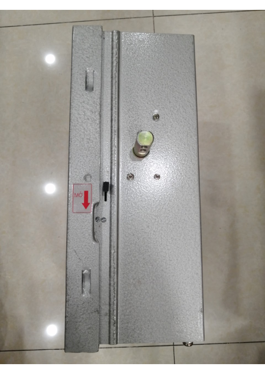 Cầu dao hộp VINAKIP 3 pha 4 cực 150A 660V - Đóng Cắt Nhanh ( CDH3P4C 150A )