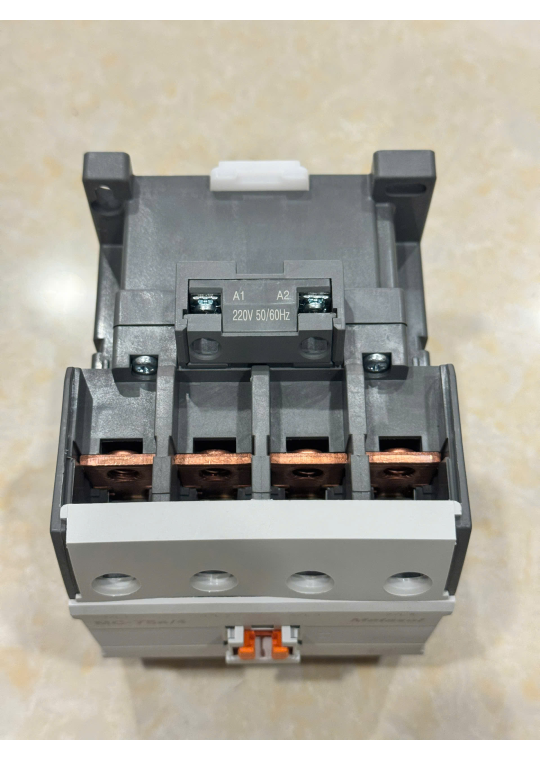 CONTACTOR LS 4P 75A ( MC-75a/4 )