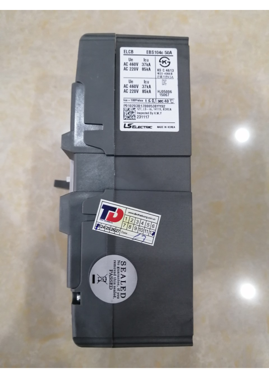 ELCB LS 4P 50A 37kA 30mA hoặc 1.2.500mA ( EBS104c )