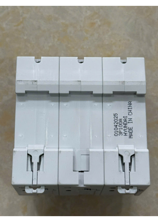 MCB HYUNDAI 3P 100A 10kA ( HGD100S )