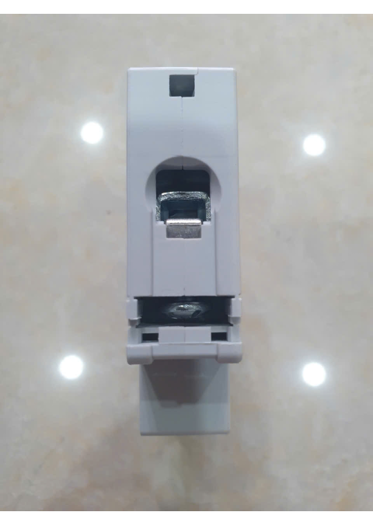 MCB HYUNDAI 1P 10A 6kA ( HGD63M )