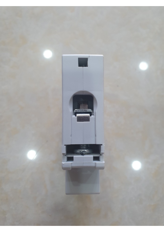 MCB HYUNDAI 1P 6A 6kA ( HGD63M )