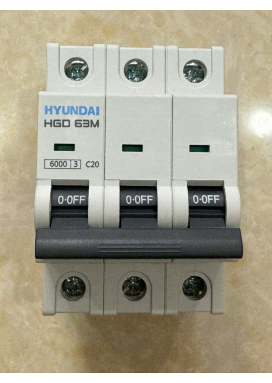 MCB HYUNDAI 3P 20A 6kA ( HGD63M )