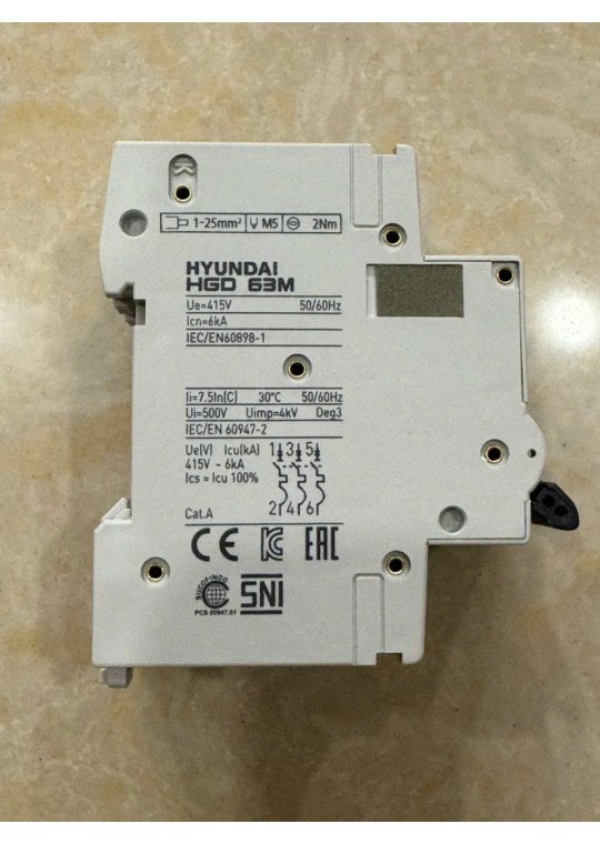 MCB HYUNDAI 3P 20A 6kA ( HGD63M )