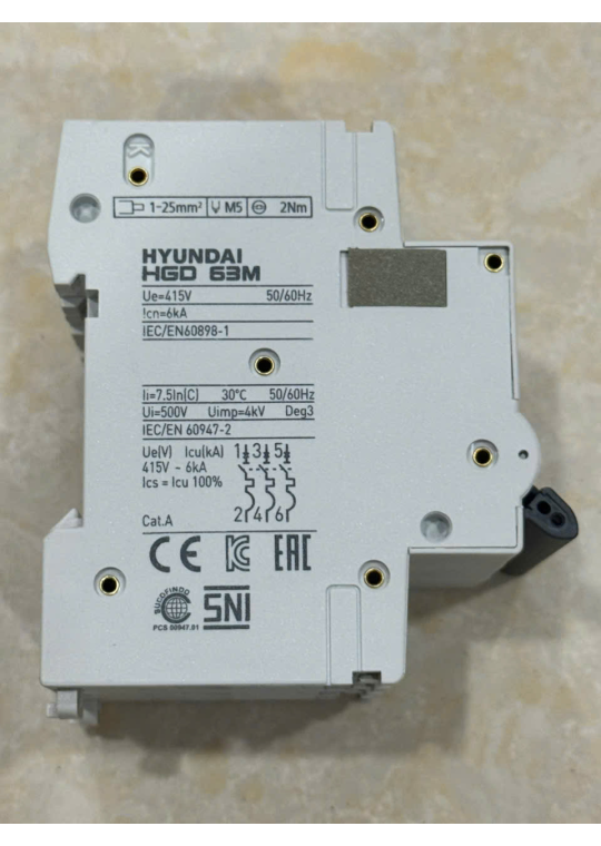 MCB HYUNDAI 3P 25A 6kA ( HGD63M )
