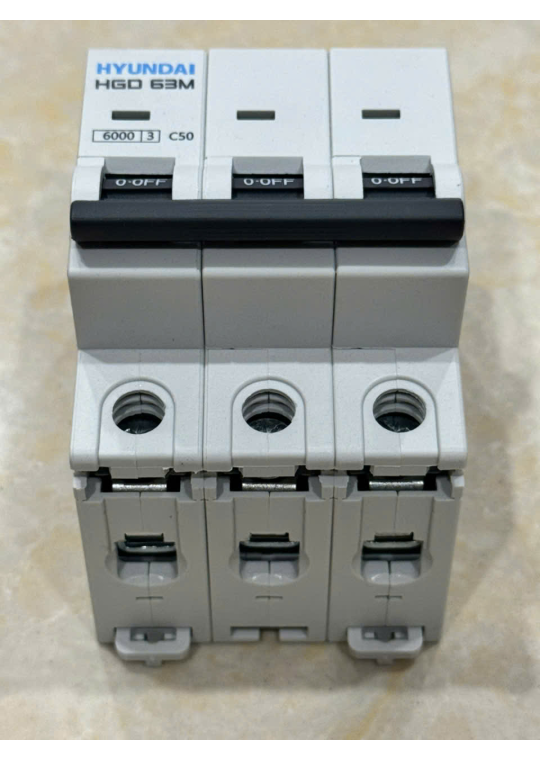 MCB HYUNDAI 3P 50A 6kA ( HGD63M )