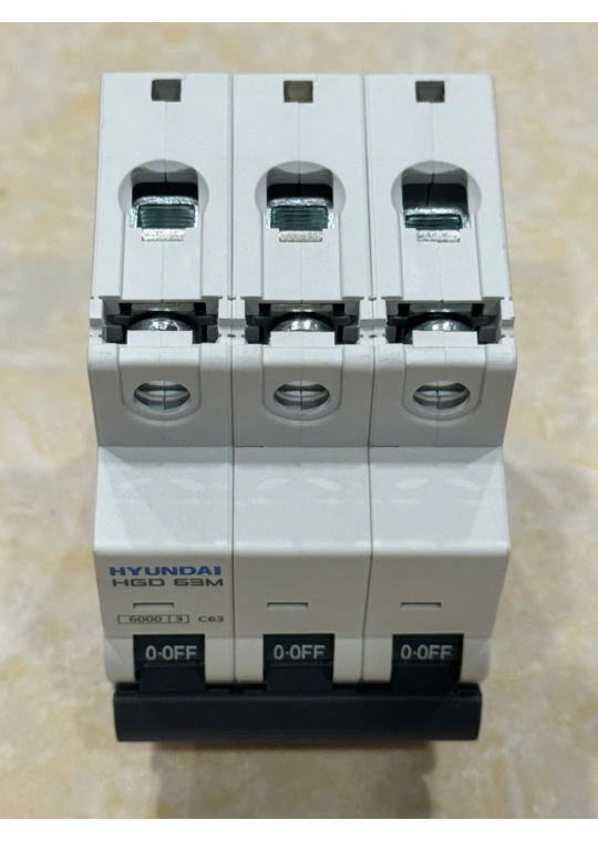 MCB HYUNDAI 3P 63A 6kA ( HGD63M )