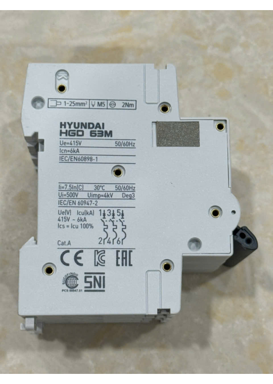MCB HYUNDAI 3P 63A 6kA ( HGD63M )