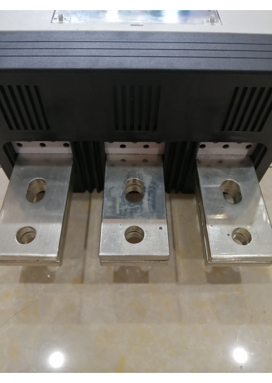 MCCB HYUNDAI 3P 1250A 70kA chỉnh dòng điện tử 0.4~1.0*In ( HGM1250S )