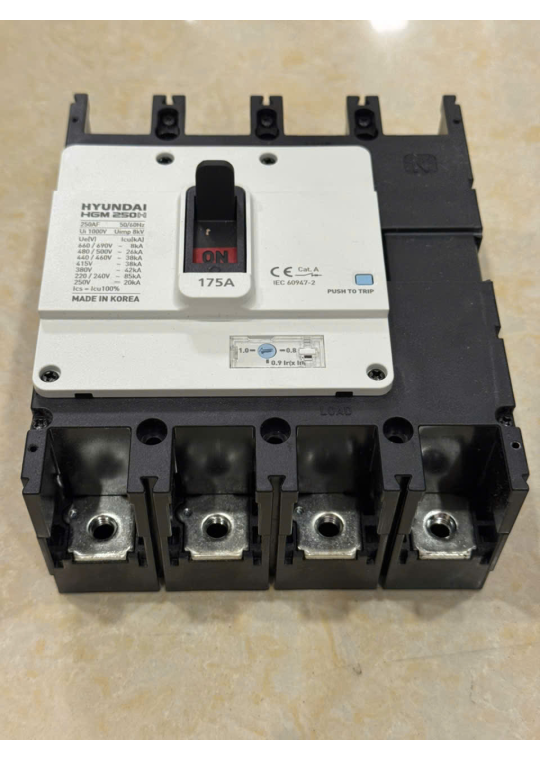 MCCB HYUNDAI 4P 175A 38kA ( HGM250H-F )