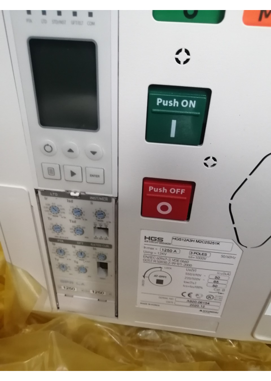 ACB HYUNDAI 3P 1250A 65kA loại cố định ( HGS12A3HM0C0S051K )